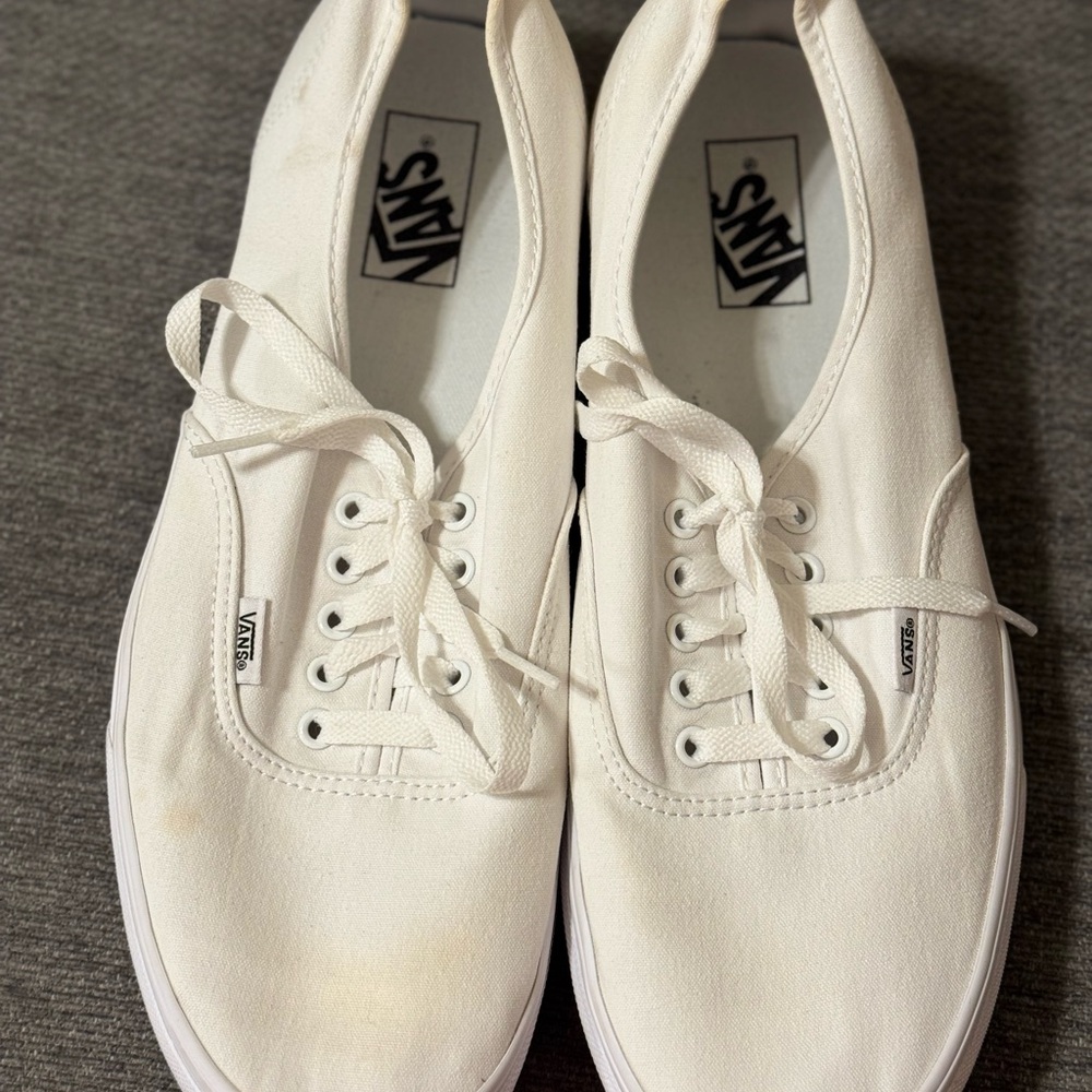 Vans Classic White Lace-Up Shoes